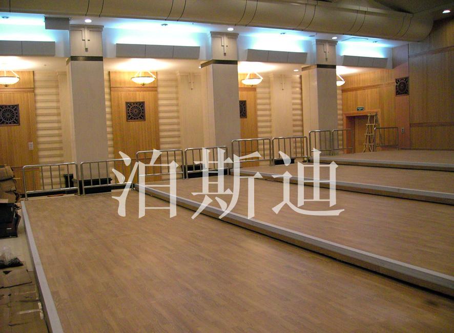 活动看台1